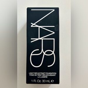 NARS Light Reflecting Foundation MEDIUM 2 SANTA FE NEW